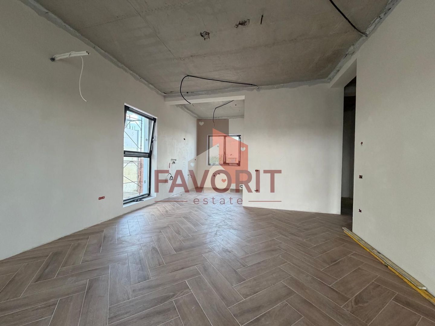 3 camere | 83 mp | Gradina proprie 50 mp | Bloc nou | dressing | 2 bai - Poză 4