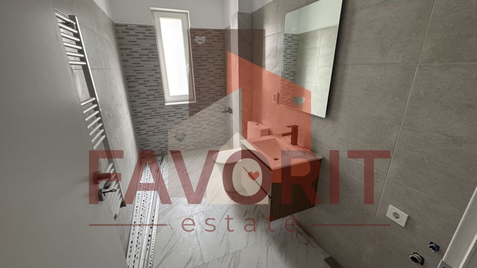 Decomandat. Disponibil imediat. Gradina proprie. Strada asfaltata - Poză 8