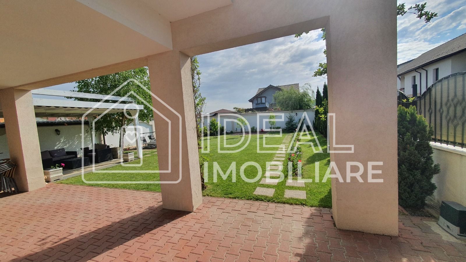 Vila Individuala cu 8 camere si gradina, in Selimbar - Poză 12