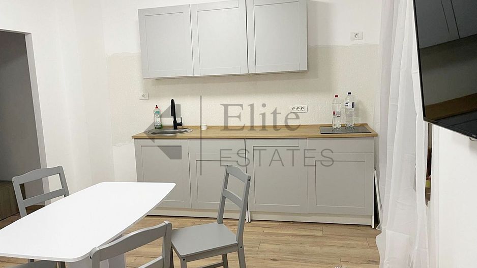 Casa de vanzare in zona Cantemir - Poză 2