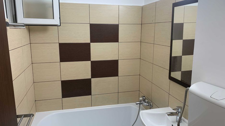 Apartament 3 camere circular | Metrou Favorit | - Poză 8