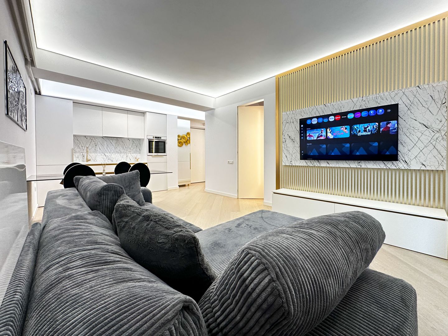 Prima Inchiriere I Apartament 2 camere I Designer I Terasă 10 mp - Poză 1