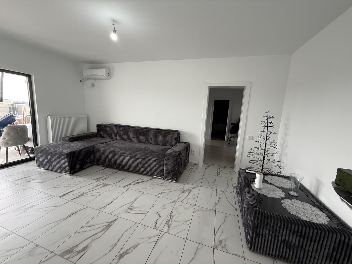 Ap 3 camere 94 mp - terasa 16 mp -loc parcare- bloc nou 2021 - Poză 7