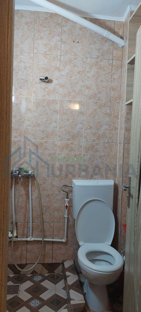 Persoana fizica vând garsoniera în Podu ros - Poză 7