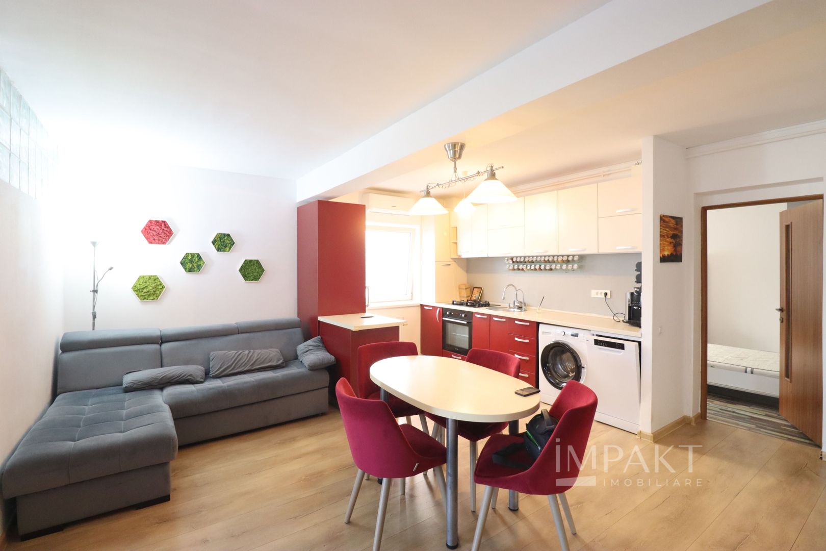 Apartament cu 3 camere, zona Vivo Mall! - Poză 1
