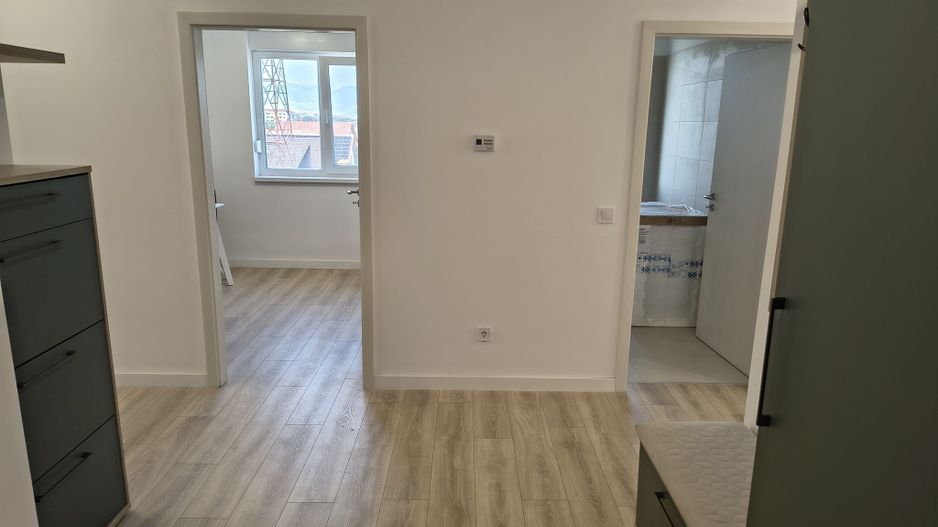 Apartament 3 camere, bloc nou, mobilat și utilat, parcare subterană - Poză 8