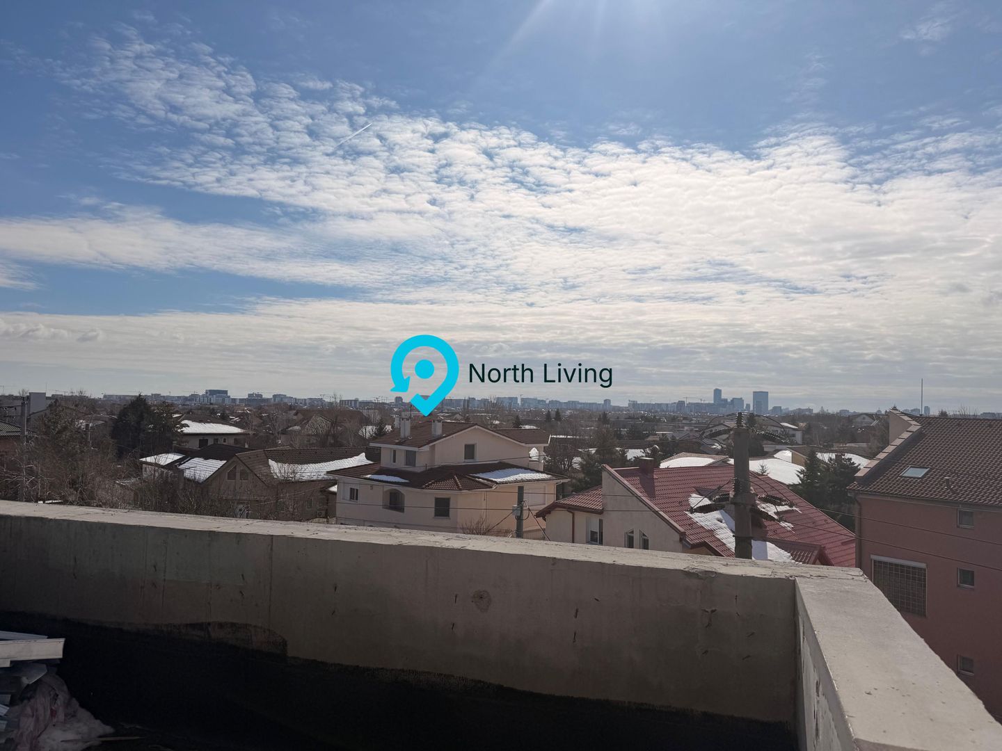 Vilă de Lux cu Piscină Privată și Deschidere Directă la Lacul Snagov - Poză 9