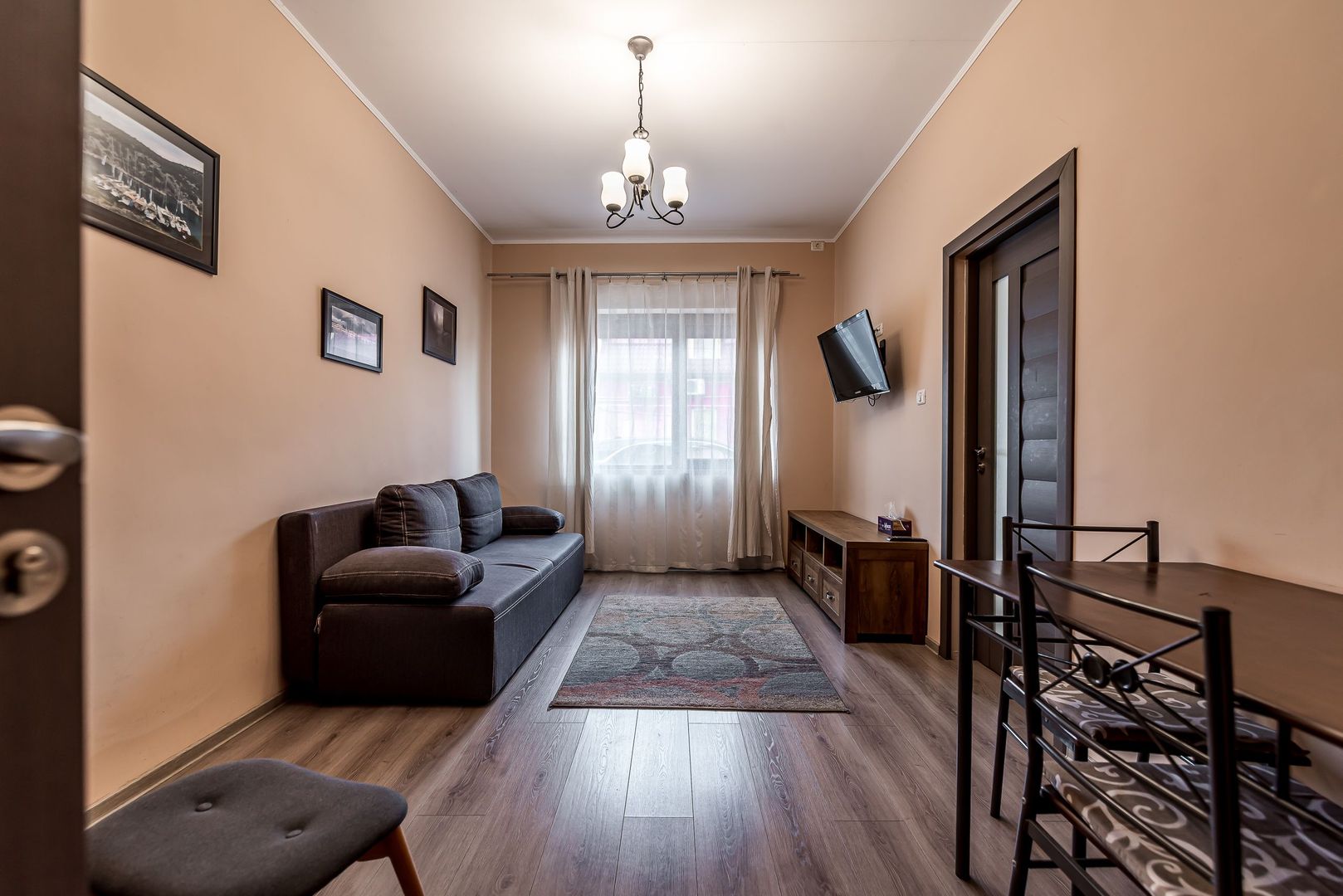 Apartament cu 2 camere vis-a-vis de Campusul Goldiș - Poză 3