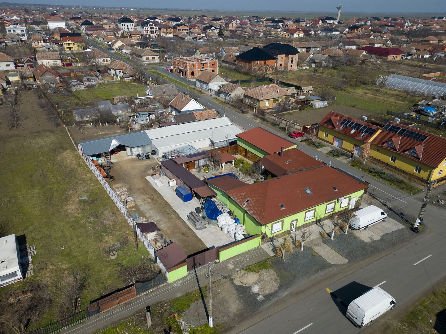 Proprietate cu potențial multiplu, Curtici - Poză 1