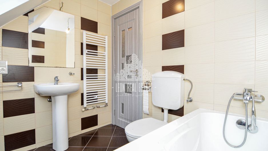 Casă înșiruită în prima parte a Florestiului, zona Stadion - Someșului - Poză 19