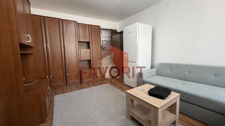 2 camere | etaj 2 | centrala proprie | renovat | zona excelenta | - Poză 1