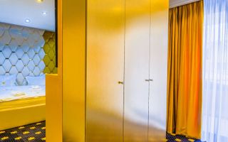 Hotel de LUX cu 11 camere / Restaurant & Piscina - Poză 18