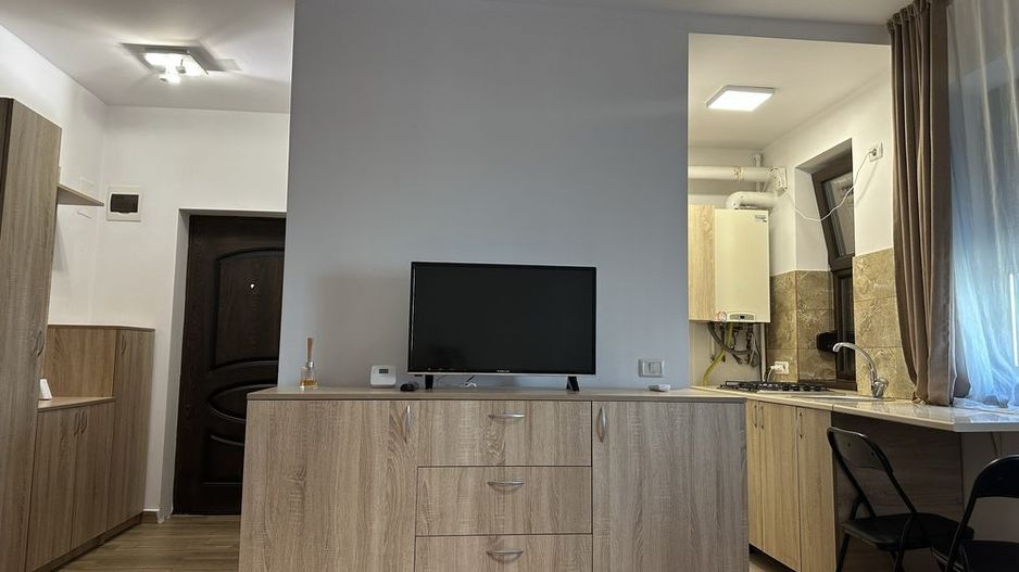 Giroc-Hotel IQ | 1 Camera | Mobilat si Utilat - Poză 4