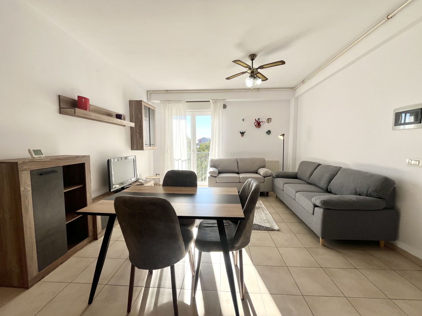 3 camere, primitor, parcare subterana, zona Complex- Spitalul Județean - Poză 1