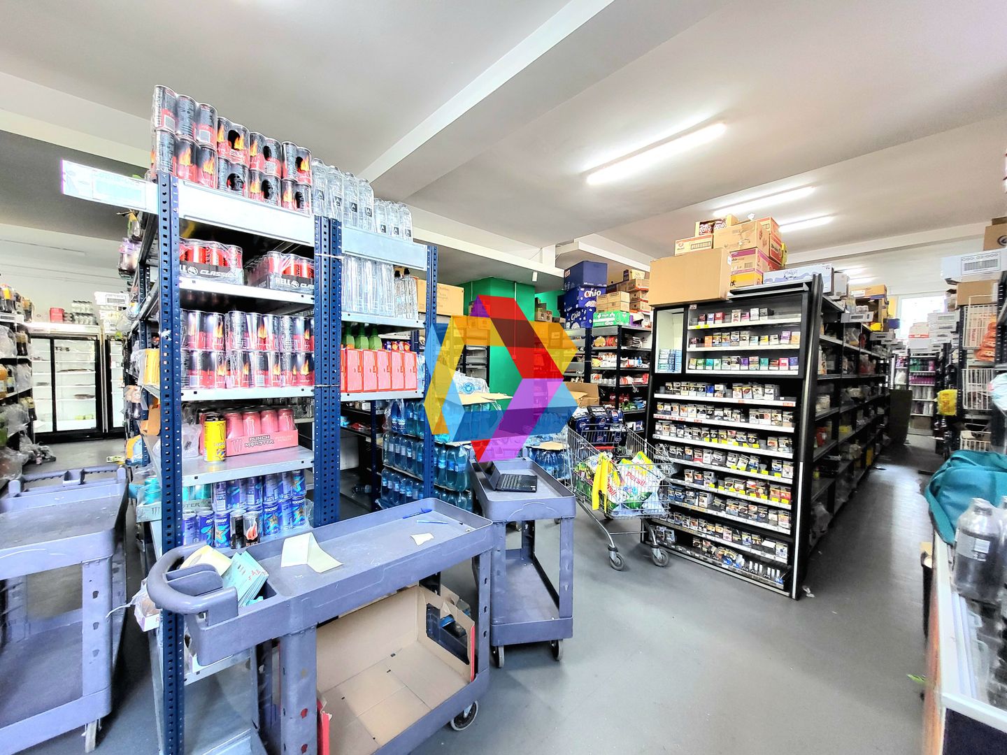 Spațiu comercial cu terasă - 350 mp - Poză 1