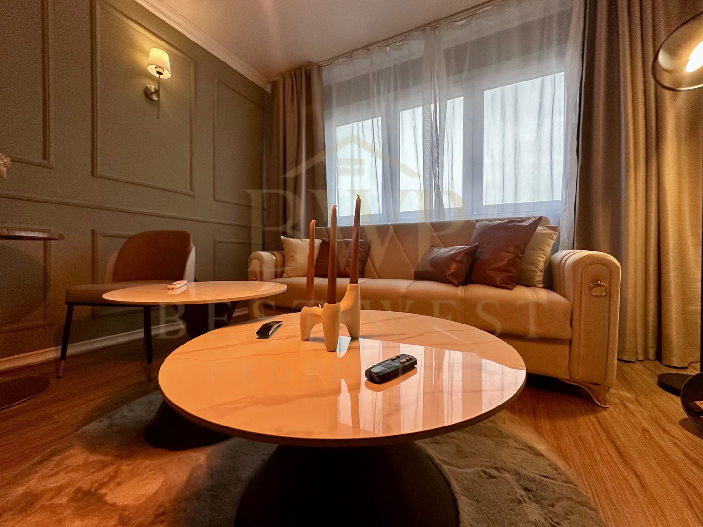 Apartament cu 3 camere, mobilat și utilat - zona Cetății - Poză 1
