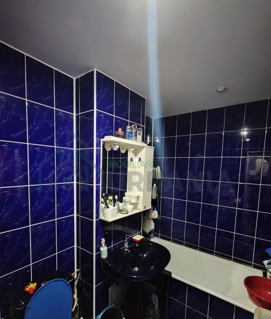 Apartament 2 camere decomandat, central, Târgu Frumos, vizavi de Spitalul Orășenesc - Poză 3