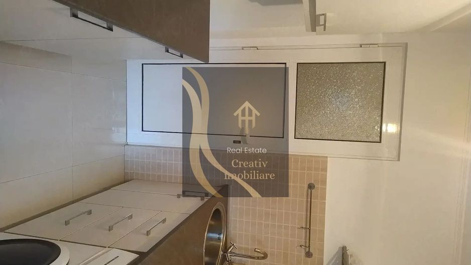 Garsoniera 30 mp  finisaje lux  mobilata  77.000 EUR (direct proprietar)  bloc 2003 - Poză 6