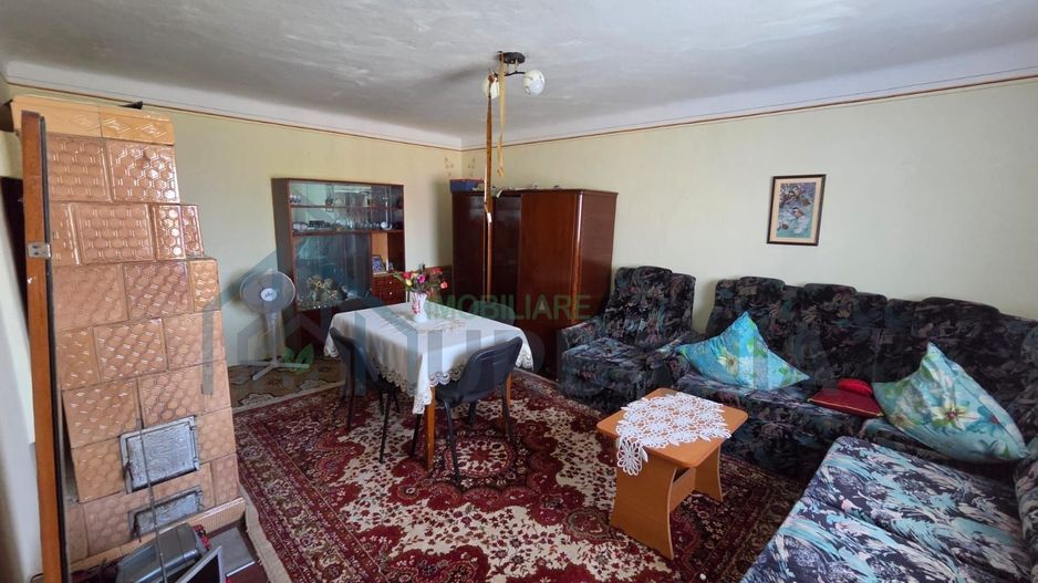 Casă de vânzare în Deleni, Iași – 3 camere, teren 2000 mp - Poză 8