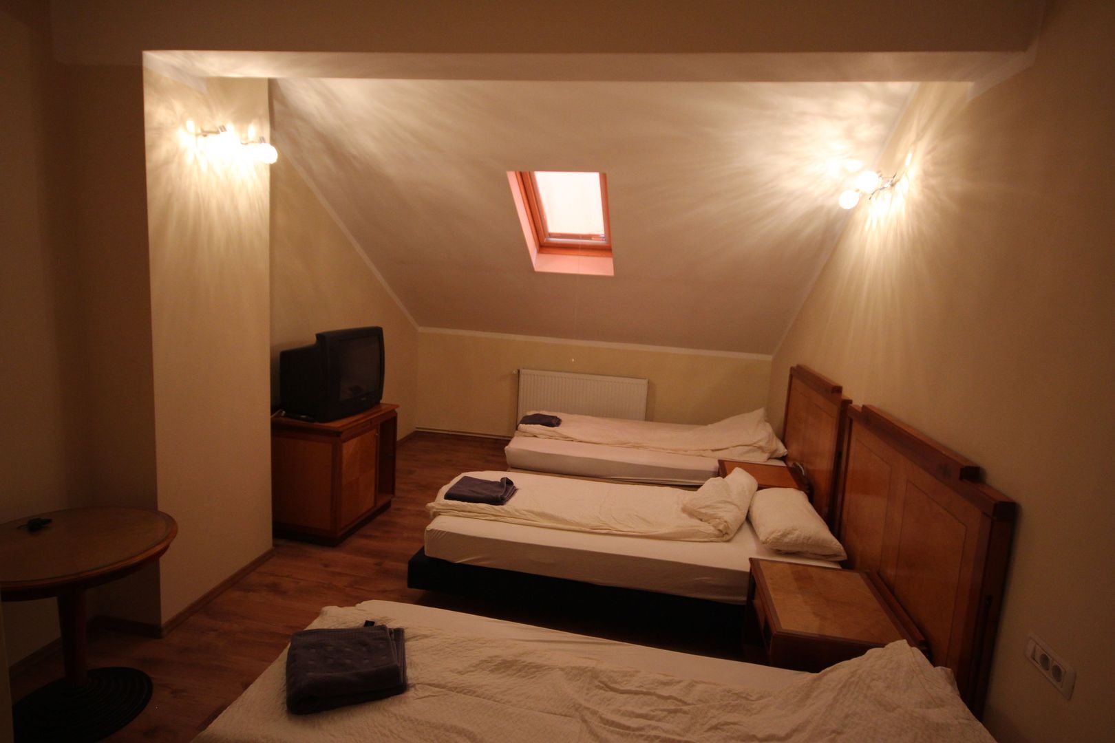 Vila  destinatie camin batrani - Poză 31
