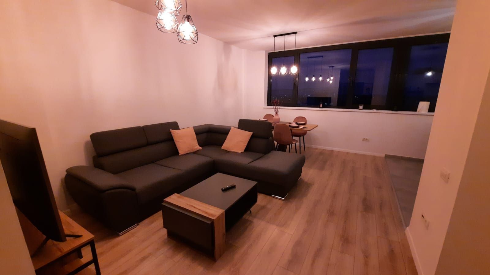 Apartament cu vedere panoramică și loc parcare subteran I Torontalului - Poză 3