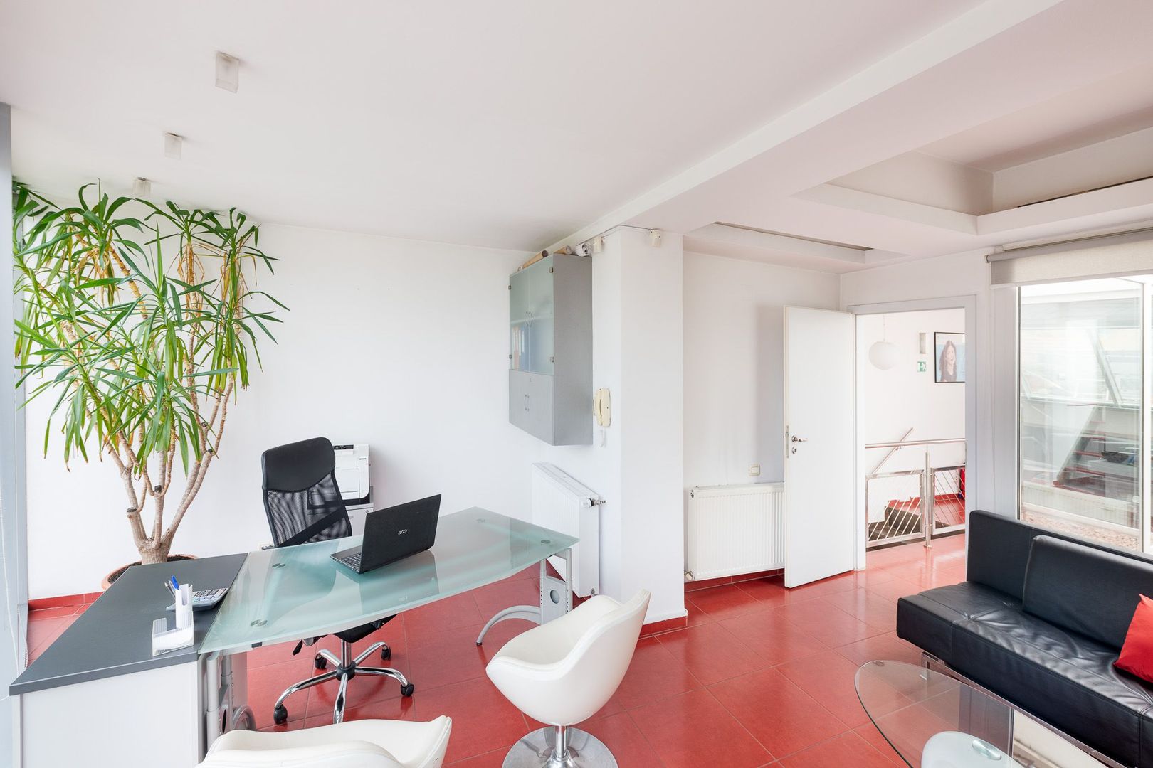 Spatiu de birouri - Poză 37