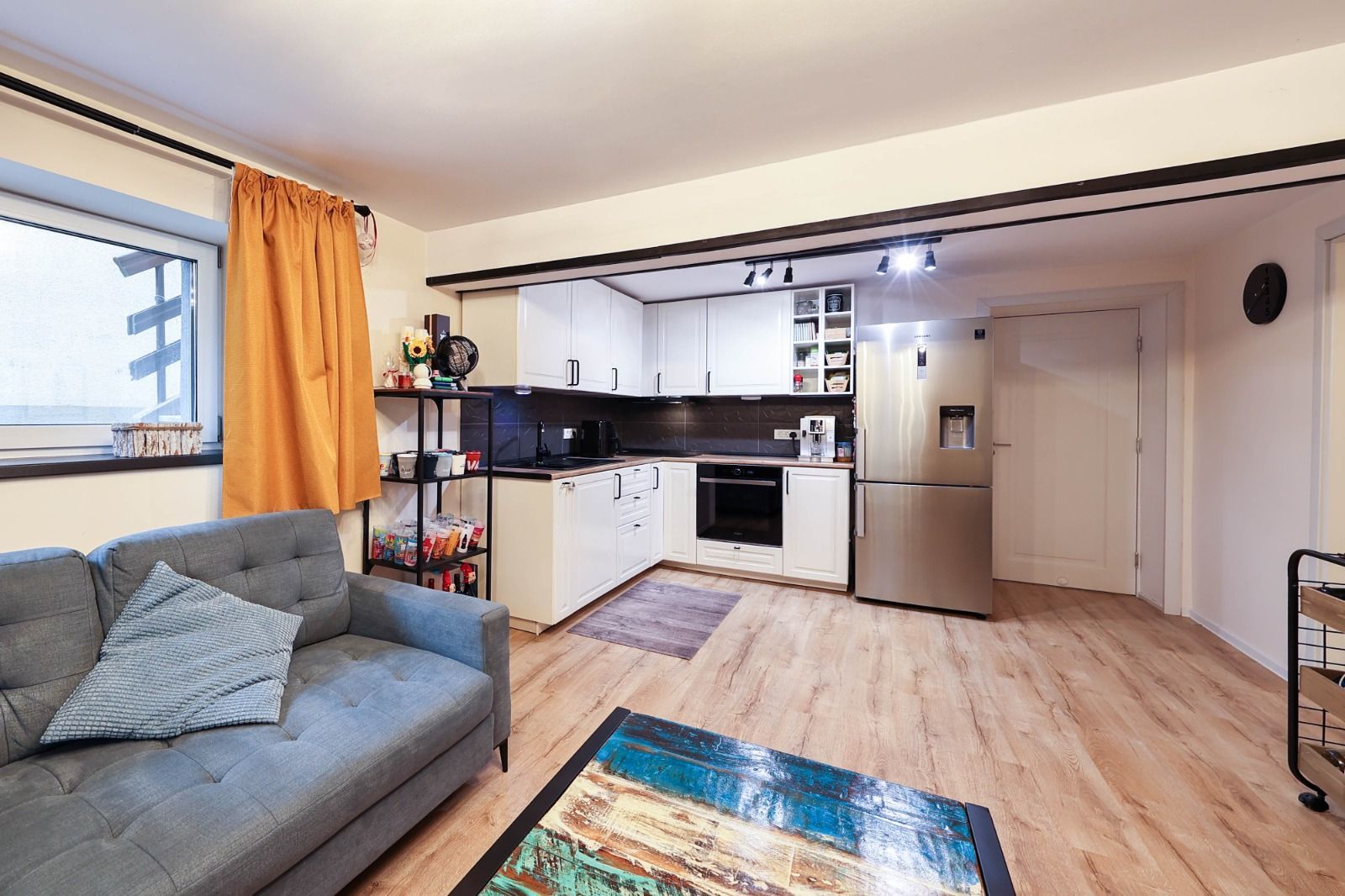 Apartament cu 3 camere la casa | Curte 130 mp | Zona Grivitei strada Vulcan - Poză 6