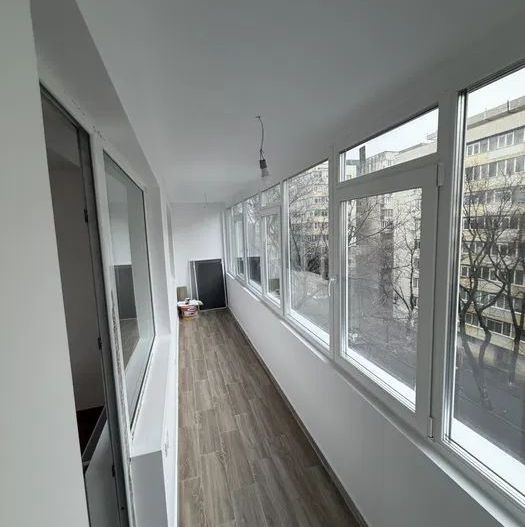 APARTAMENT RENOVAT METROU ZONA VATRA LUMINOASA - Poză 4