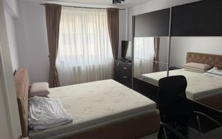 Apartament modern cu 3 camere de inchiriat in zona ultra-centrala - Poză 2
