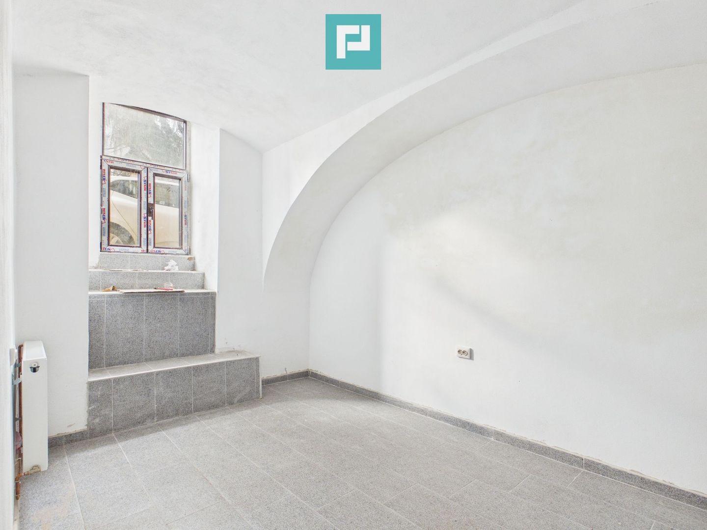 Apartament trei camere strada Cozia - Poză 3