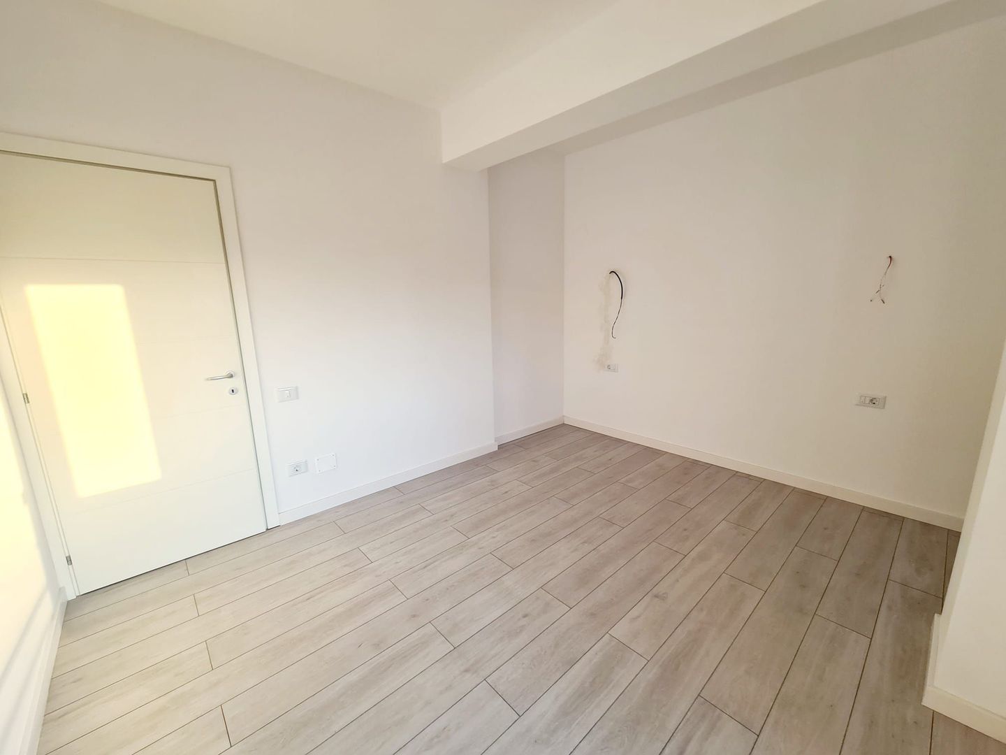 Apartament 3 camere de vanzare - Poză 5