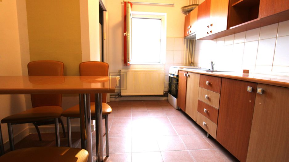 Apartament cu 3 camere, Bucovina-Torontalului - Poză 9