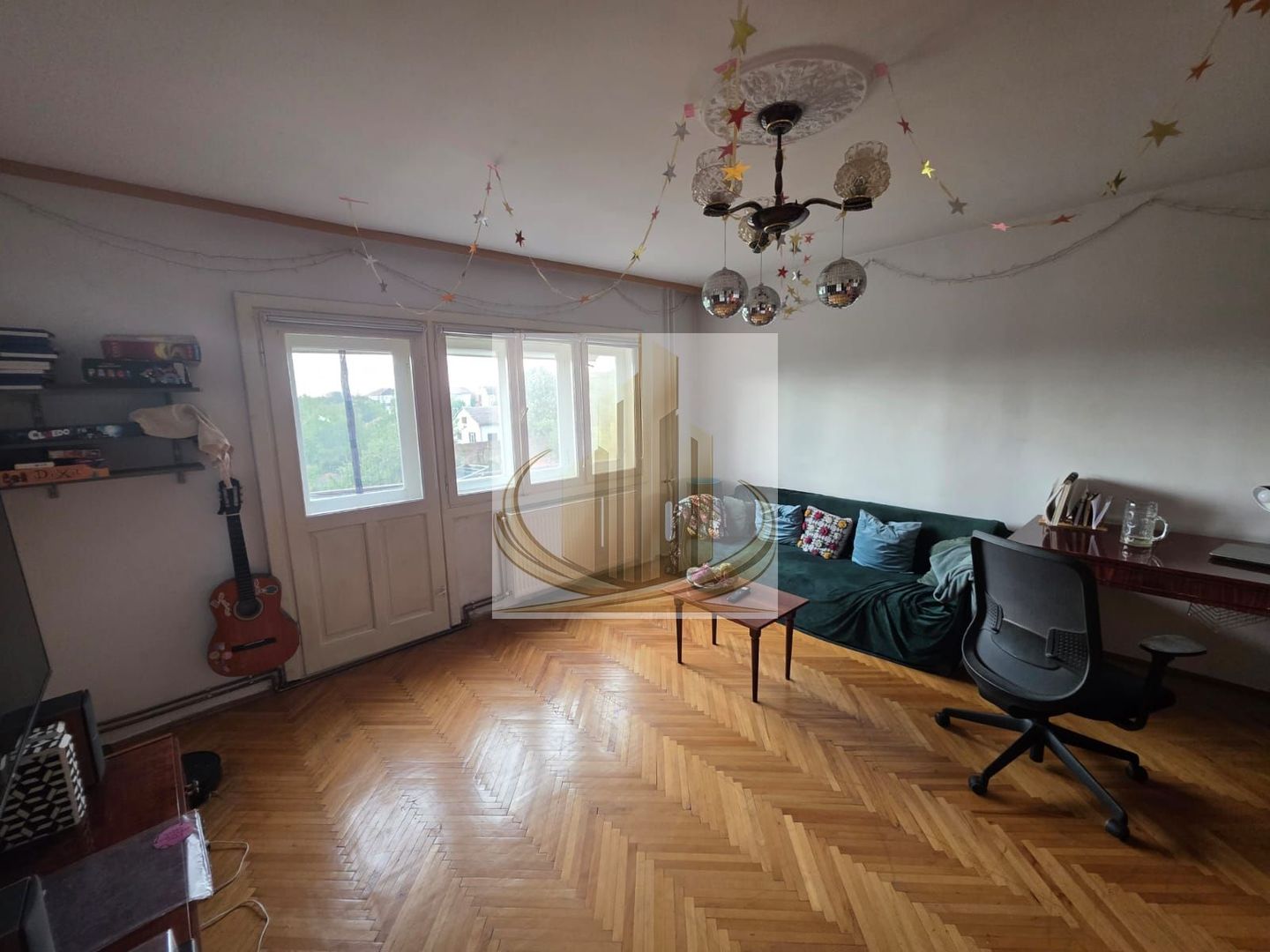 Apartament spațios cu 2 camere, și centrală proprie, Bucovina - Poză 1