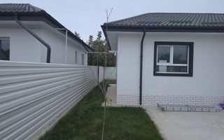 Casa 4 camere Crevedia - Poză 4