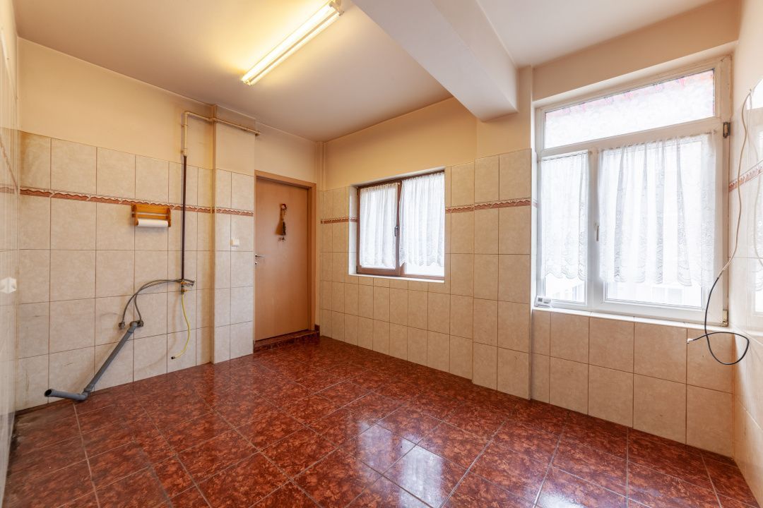 Gavana | 3 camere | Loc de parcare si boxa incluse - Poză 3