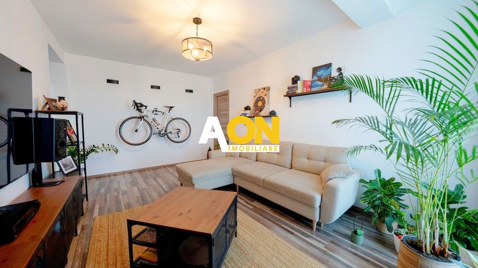 Apartament cu 3 camere, 2 balcoane si parcare, langa padure - Poză 3