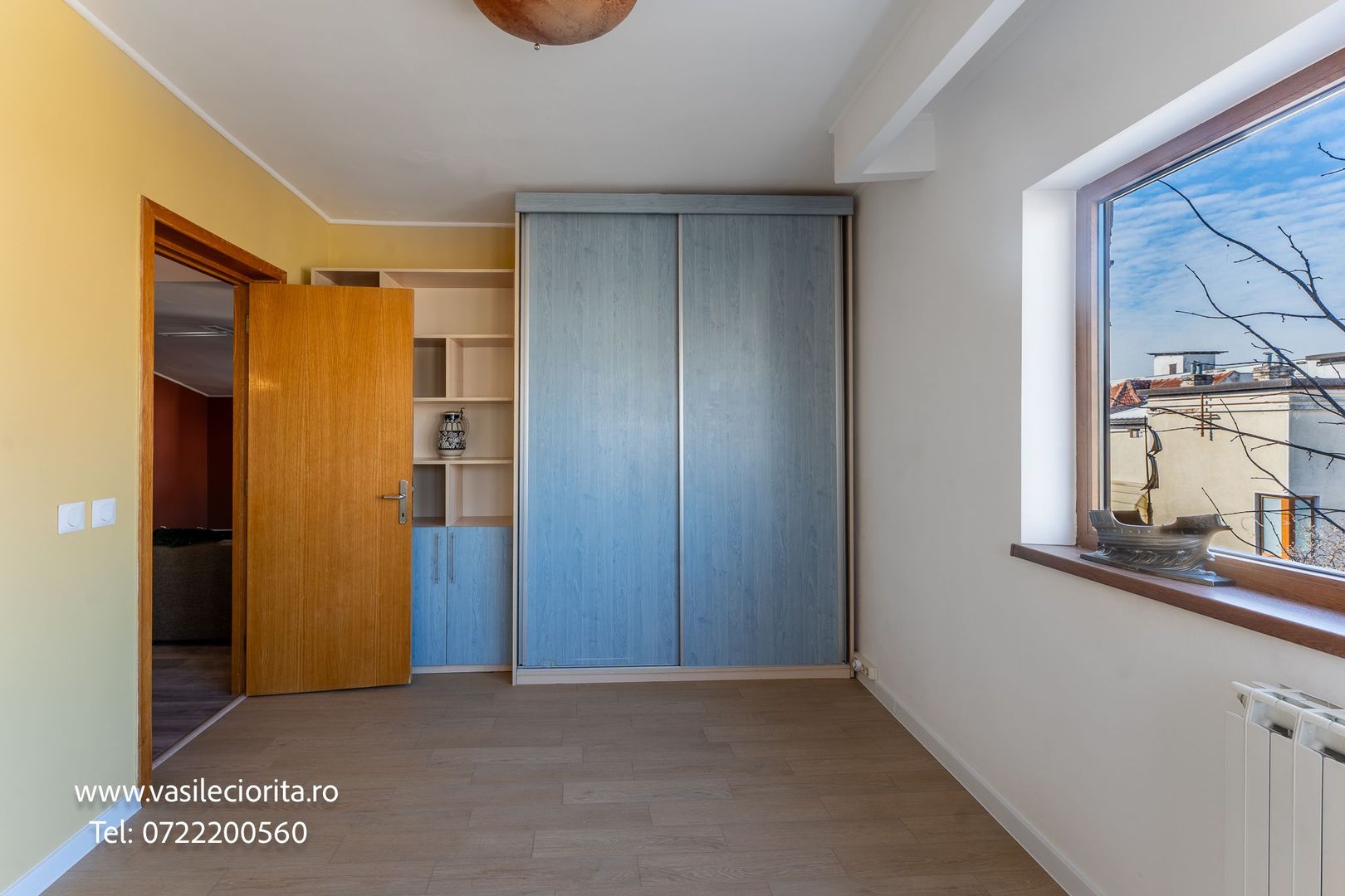 Apartament 3 camere str.Popa Nan,renovat 155000 eur - Poză 2