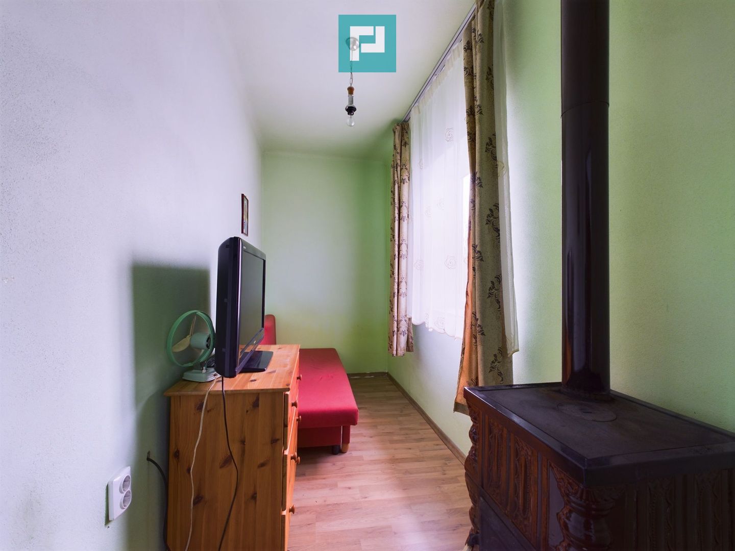 Casă la cheie în Secusigiu - Poză 9