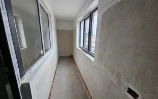 Vila Tătărani - 280 mp utili - 500 mp Teren - 8 Camere + 4 Băi - Poză 13