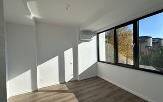 Vila de vanzare 5 camere ,4 bai, curte 85 mp zona Jollie Ville Pipera - Poză 19