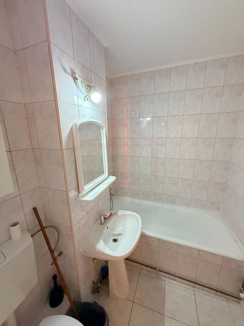 Inchiriem apartament cu o camera la PS-uri , tiglina 1, pret 250 euro. - Poză 13