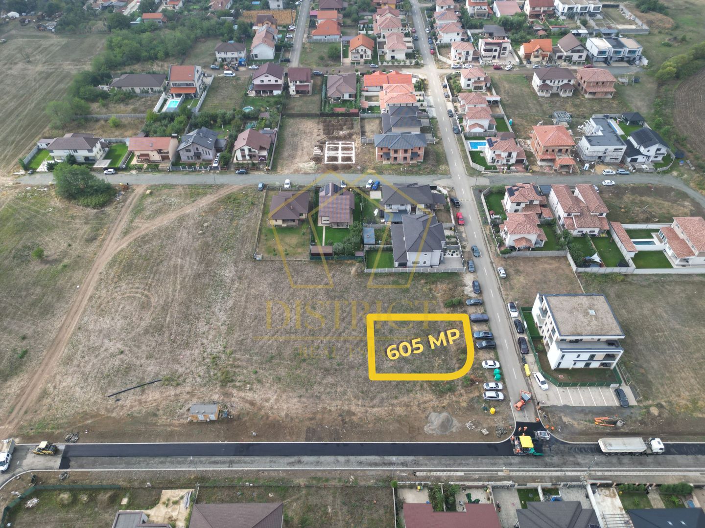 Teren casa individuala sau servicii cu toate utilitatile | Dumbravita - Poză 1