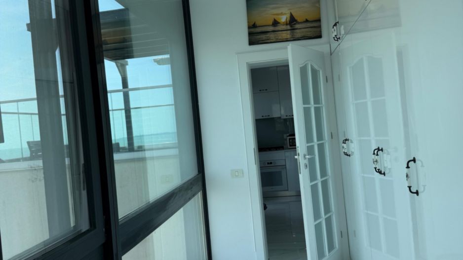 Penthouse Mamaia + 2 terase + curte 3 locuri de parcare - Poză 16