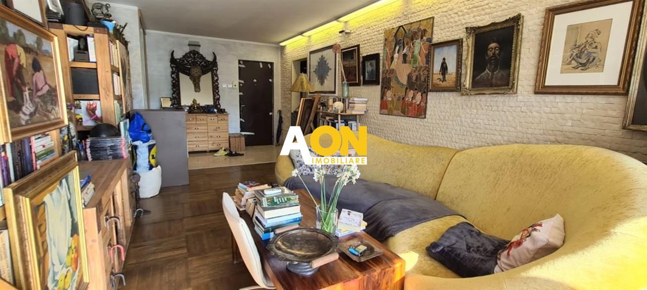 Apartament de Vanzare, 2 camere,  priveliste superba - Poză 10