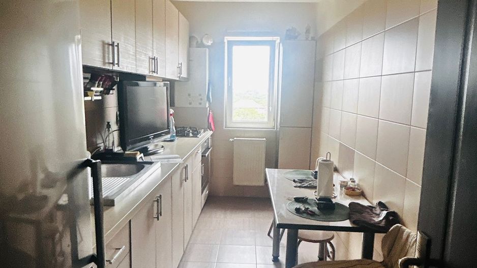 Apartament 2 camere, mutare imediata, mobilat si utilat, loc de parcare inclus! - Poză 4