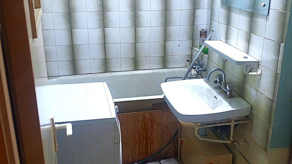 Vand apartament 2 camere,semidecomandate,confort 1,parter,zona B-dul Garii-Brasov - Poză 4