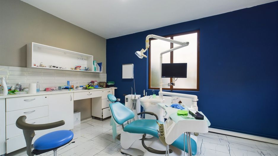 Proprietate multifuncțională într-o locație Centrală - Poză 3