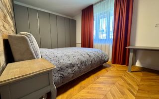 De inchiriat-Apartament cu 4 camere, Garaj și Parcare | Zona Centrala - Poză 4