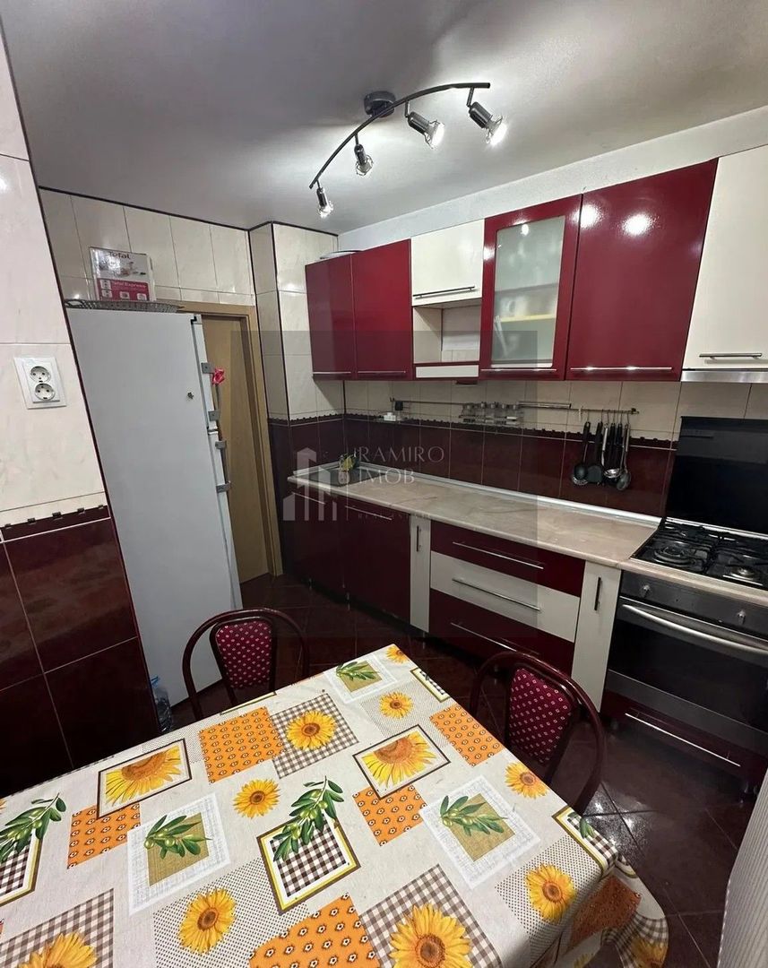 Apartament 4 camere decomandat | Titan | 80 mp | Centrală proprie/ - Poză 5