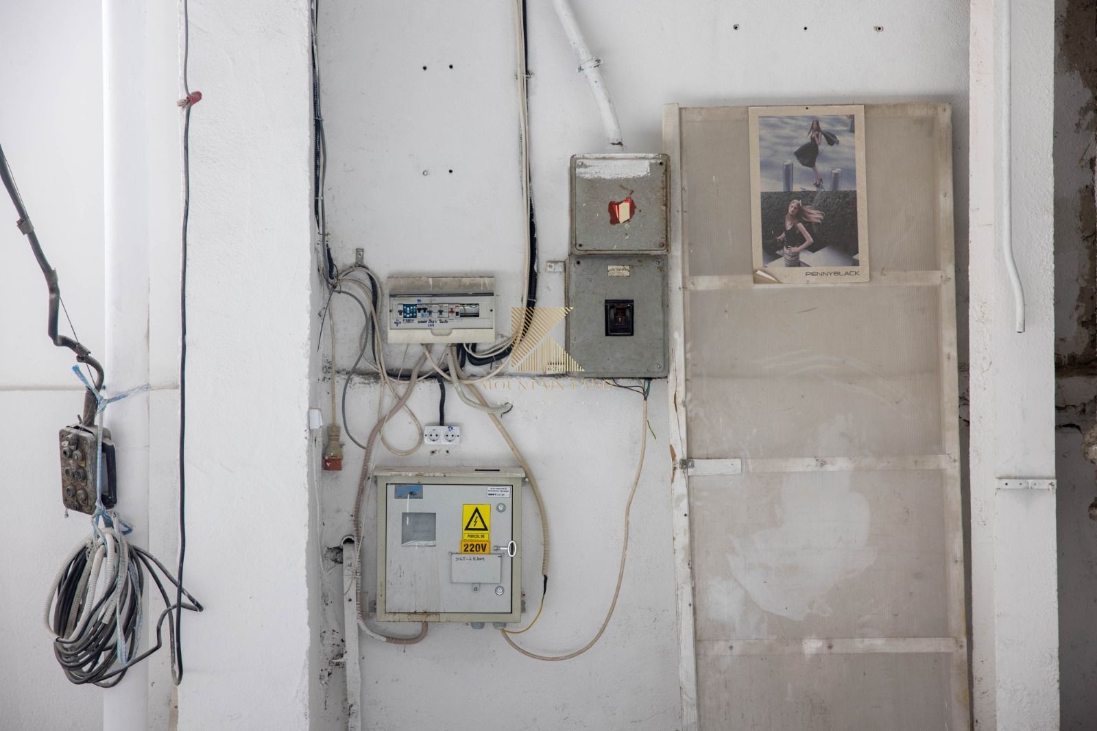 Hală Industrială de Vânzare în Parcul Industrial Tohan, Zărnești - Poză 9